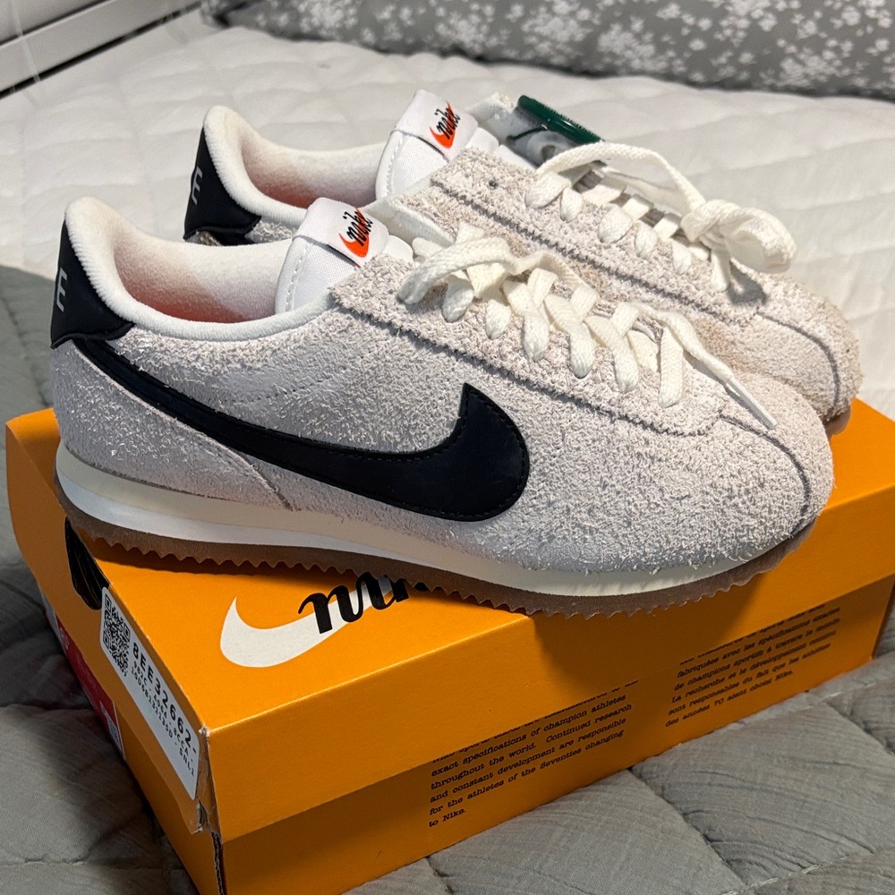 NIB Nike Cortez Vintage 6.5